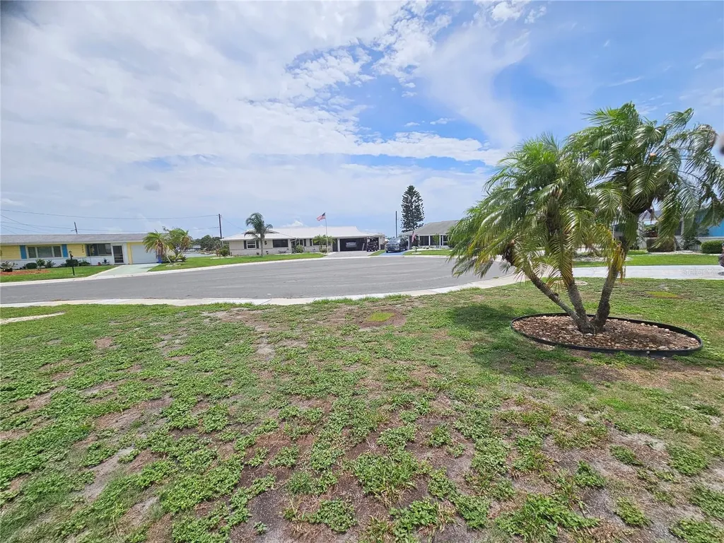 1703 Amhurst Circle Sun City Center FL 33573