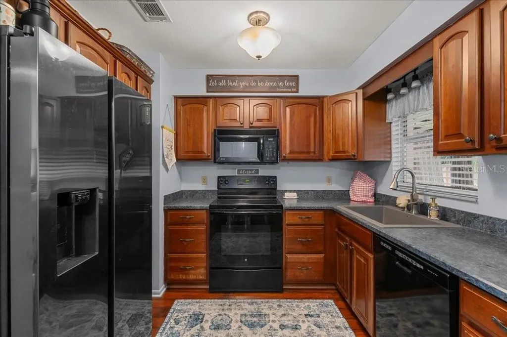 7816 Bitternut Court Orlando FL 32810