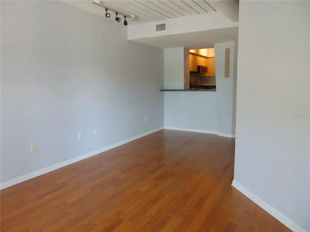 2401 W Horatio Street Tampa FL 33609