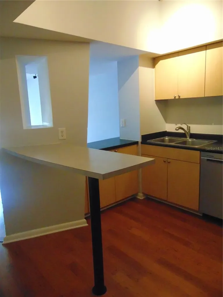 2401 W Horatio Street Tampa FL 33609