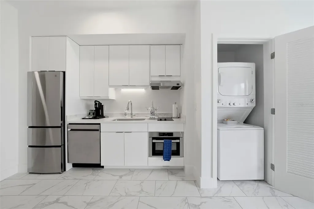 411 E Shore Drive Clearwater Beach FL 33767