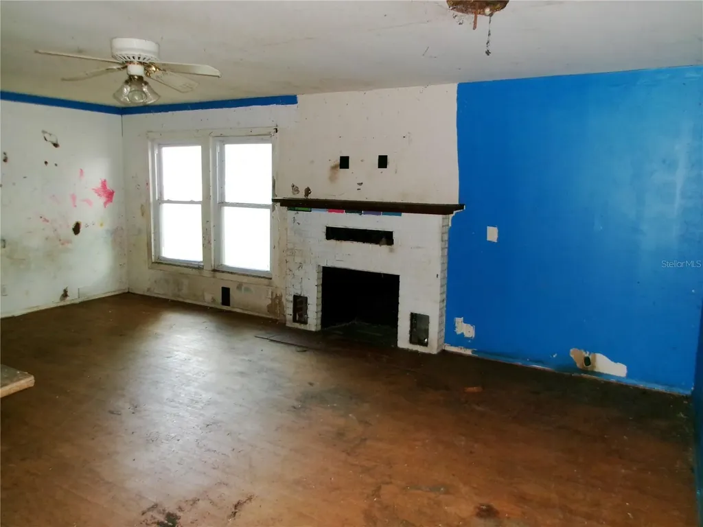 5714 19th Street Zephyrhills FL 33542