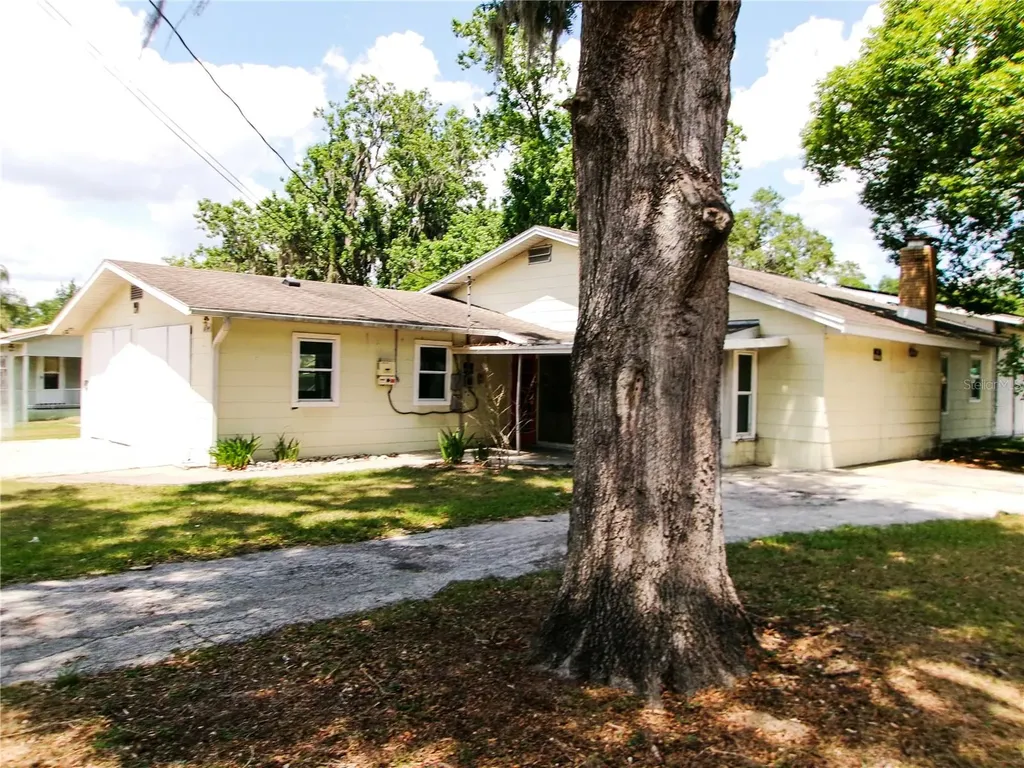 5714 19th Street Zephyrhills FL 33542