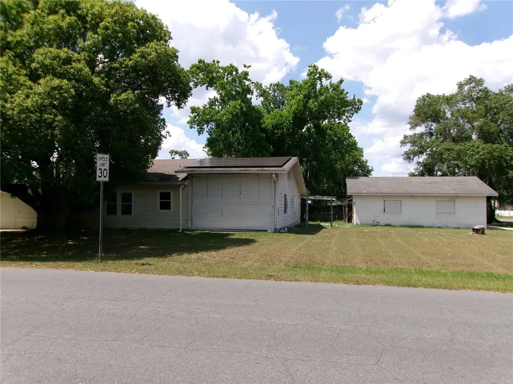 5714 19th Street Zephyrhills FL 33542
