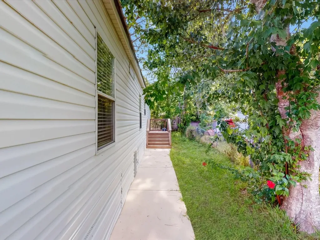54735 Williams Street Astor FL 32102