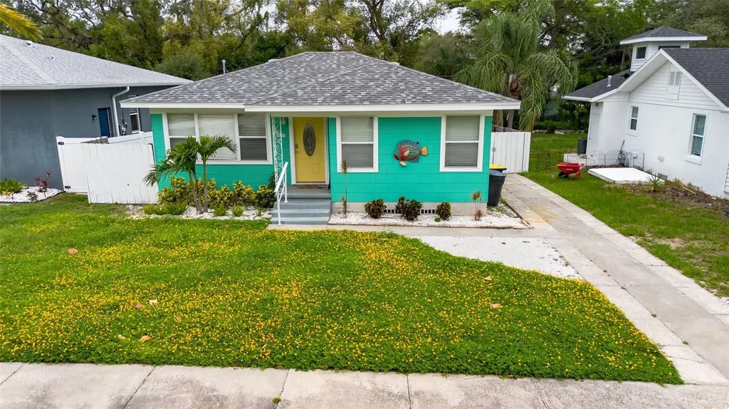 1226 Sedeeva Circle S Clearwater FL 33755