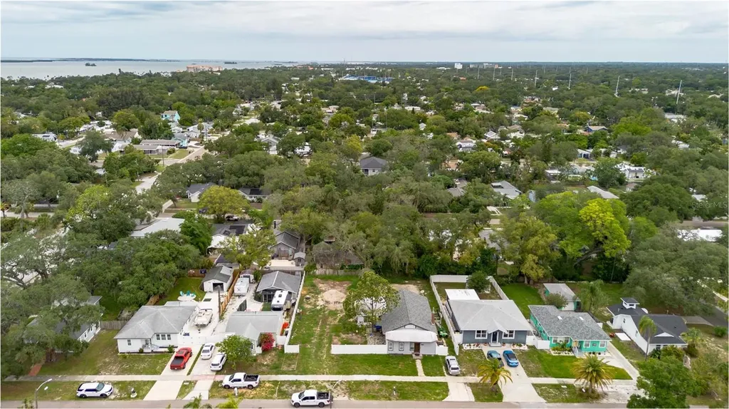 1226 Sedeeva Circle S Clearwater FL 33755