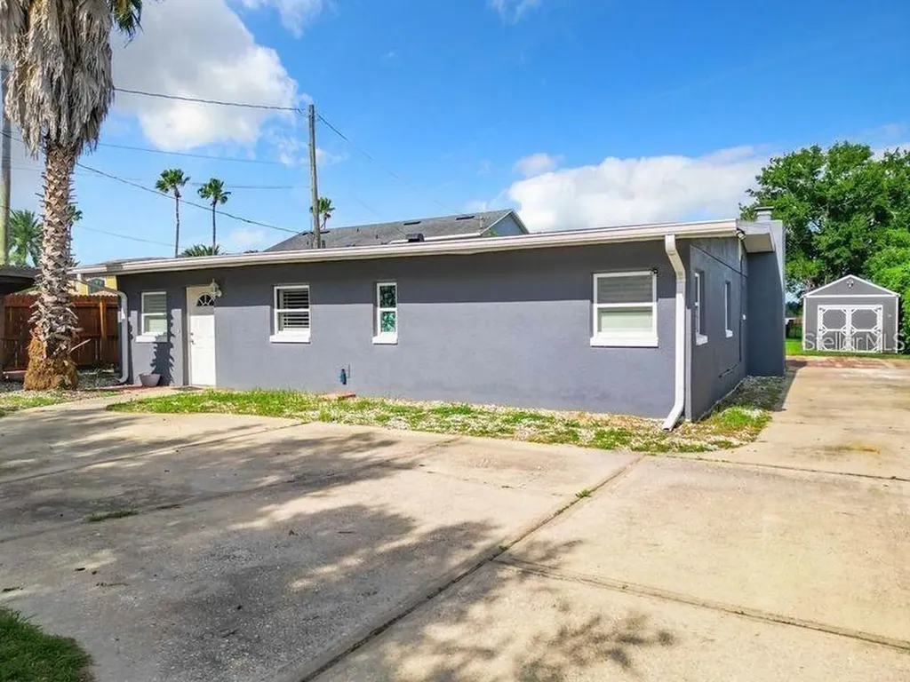 33 S Ortman Drive Orlando FL 32805