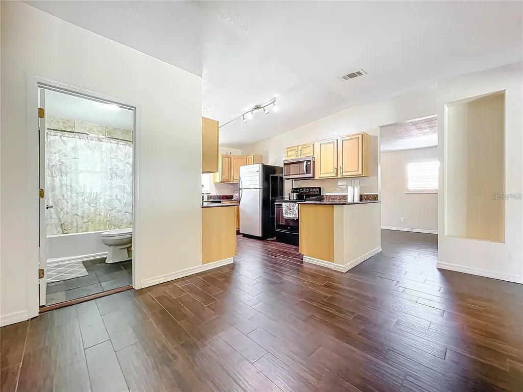 33 S Ortman Drive Orlando FL 32805