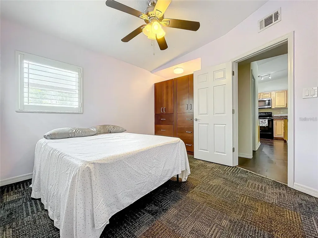 33 S Ortman Drive Orlando FL 32805
