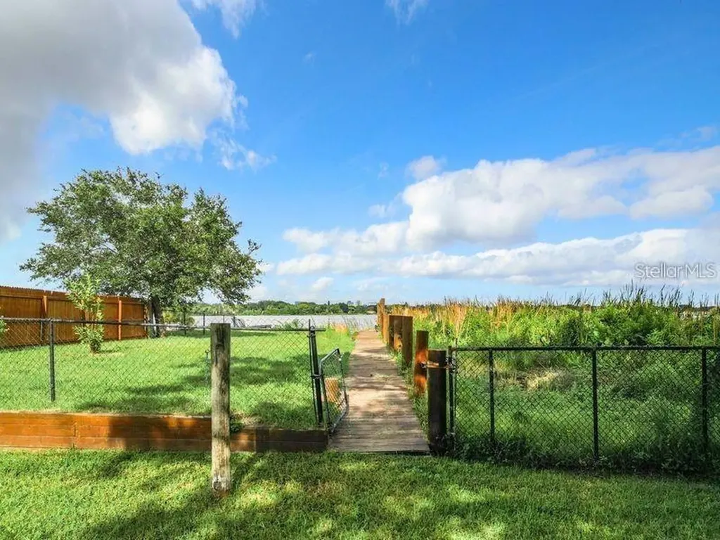 33 S Ortman Drive Orlando FL 32805