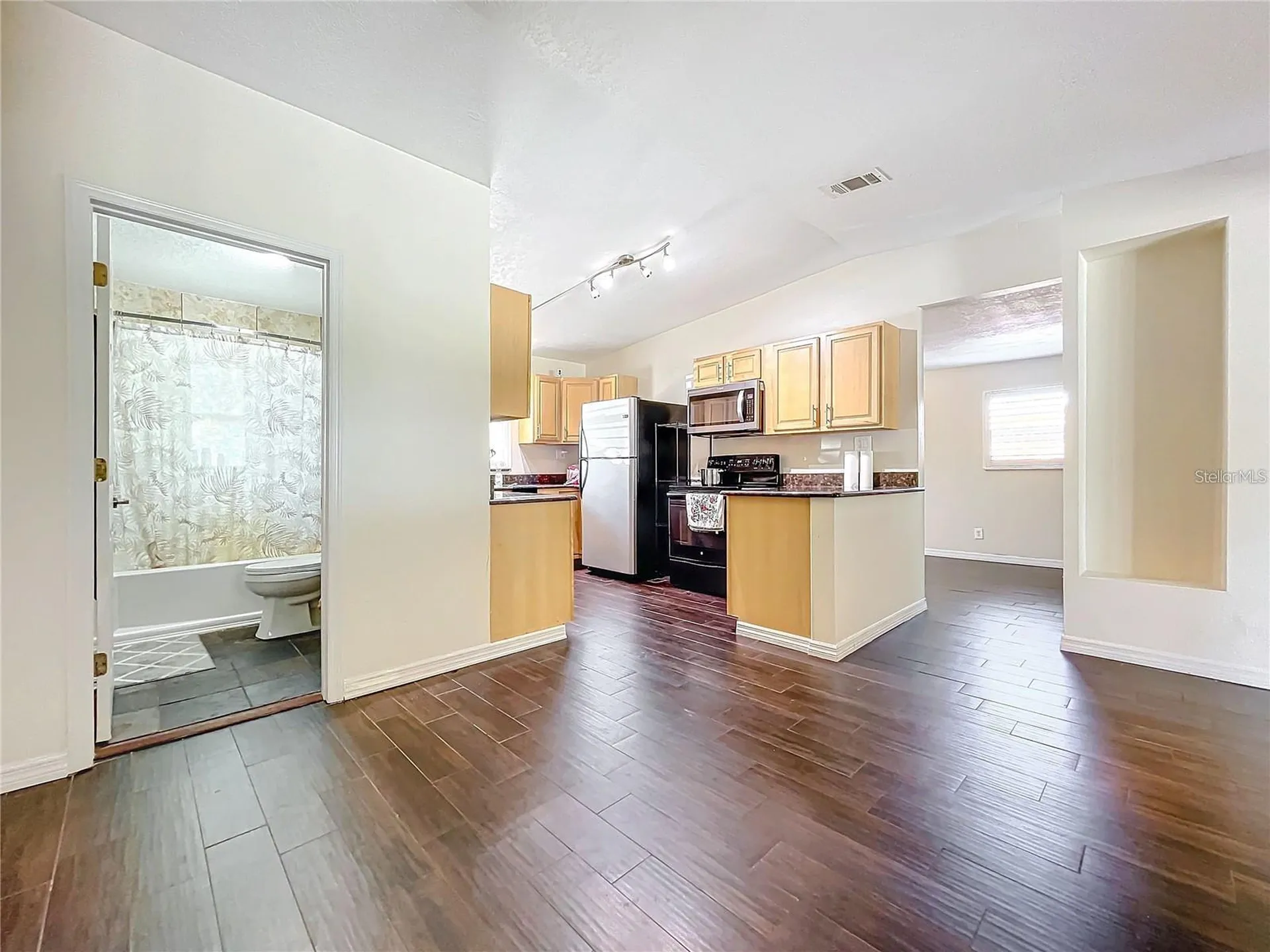 33 S Ortman Drive Orlando FL 32805