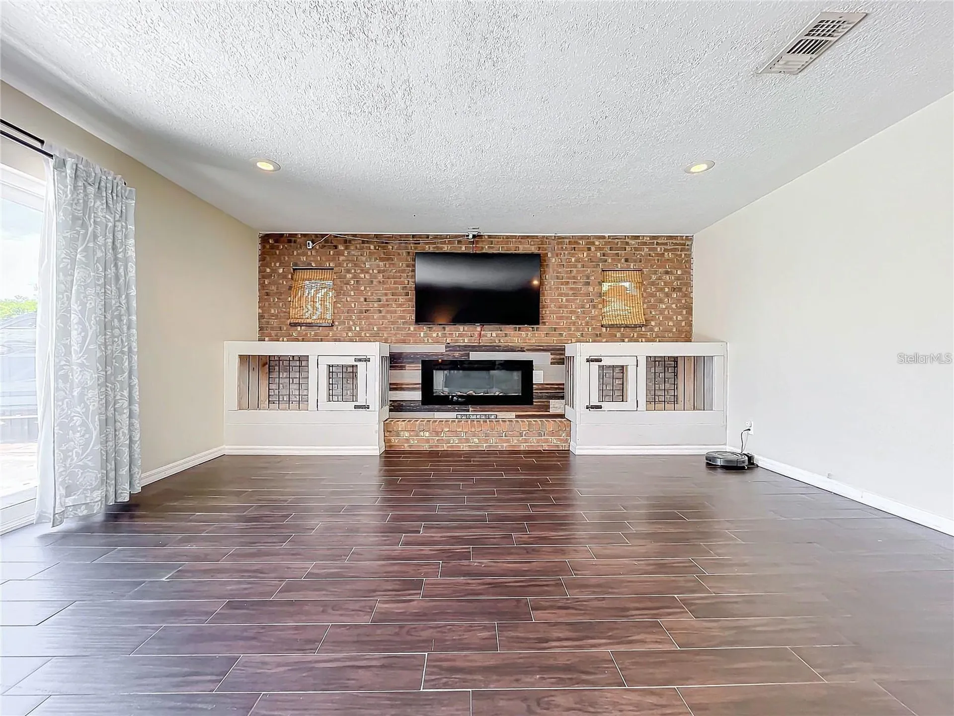 33 S Ortman Drive Orlando FL 32805
