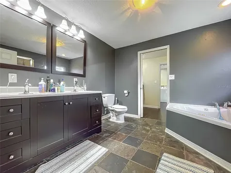 33 S Ortman Drive Orlando FL 32805