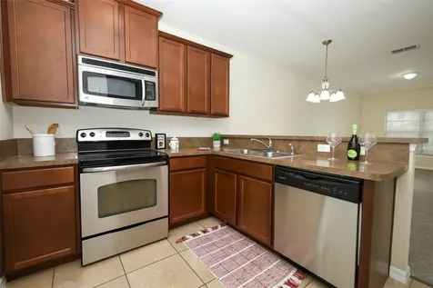 5221 Windsor Lake Circle Sanford FL 32773
