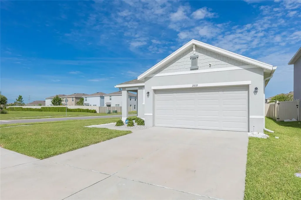 2839 Maiden Grass Isle Wesley Chapel FL 33543