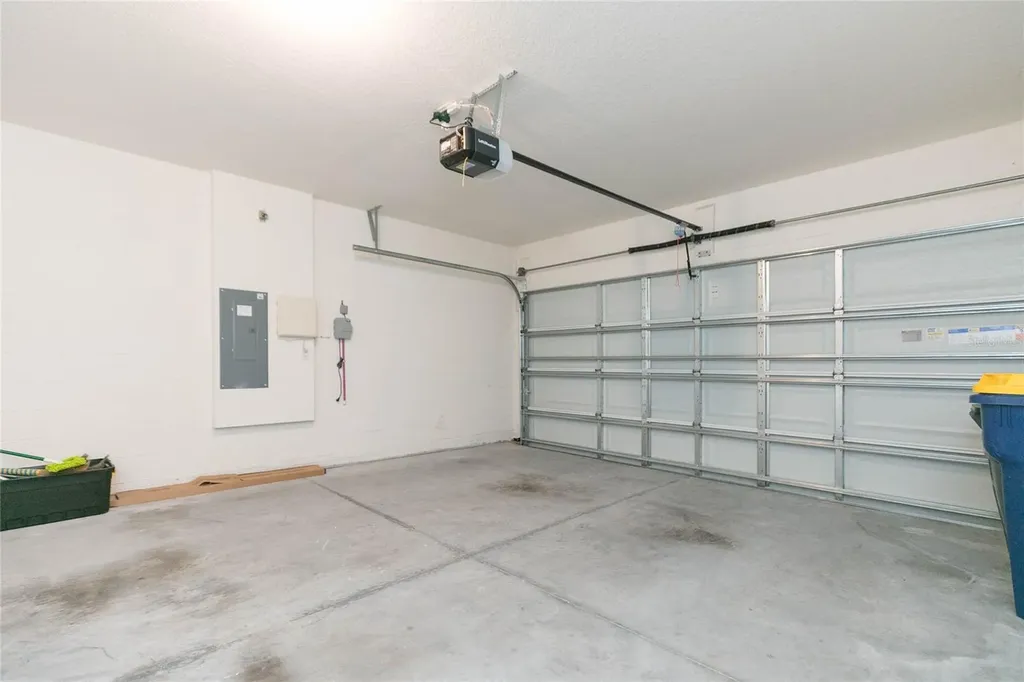 2839 Maiden Grass Isle Wesley Chapel FL 33543