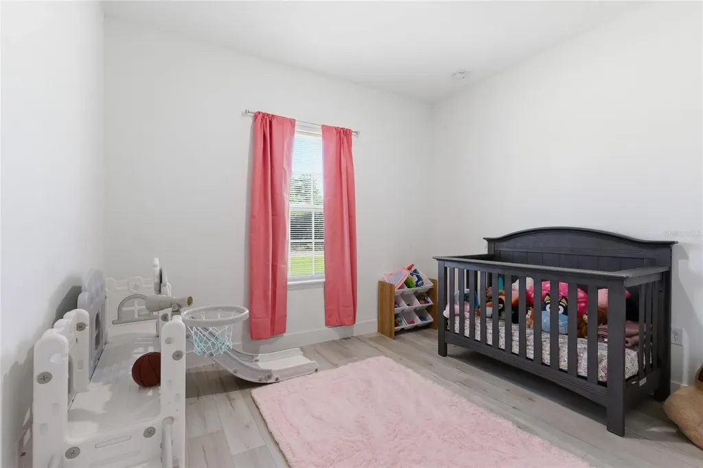 14 Fisher Place Ocklawaha FL 32179