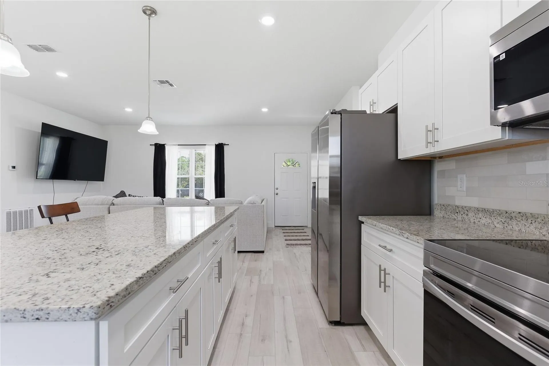 14 Fisher Place Ocklawaha FL 32179