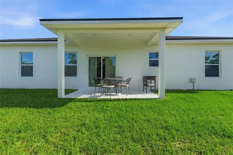 14 Fisher Place Ocklawaha FL 32179