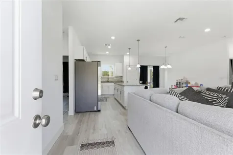 14 Fisher Place Ocklawaha FL 32179