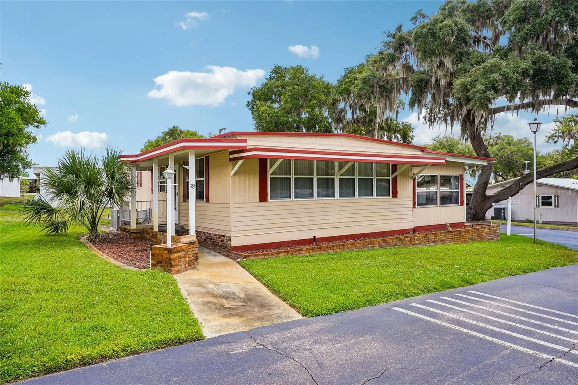29 Harbor Oaks Drive Fruitland Park FL 34731