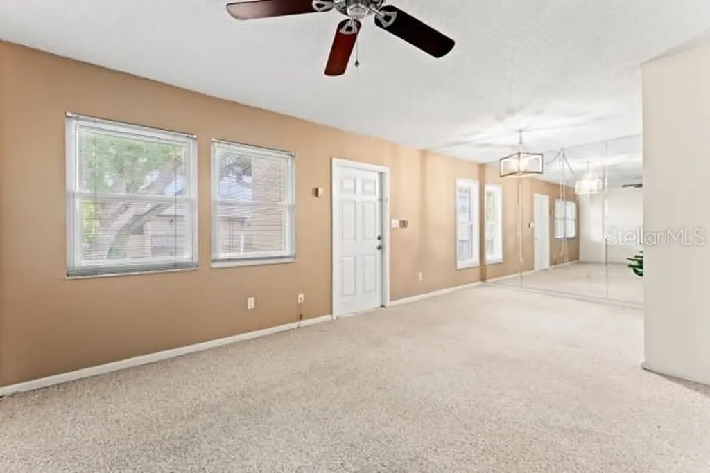 527 S Lincoln Avenue Tampa FL 33609