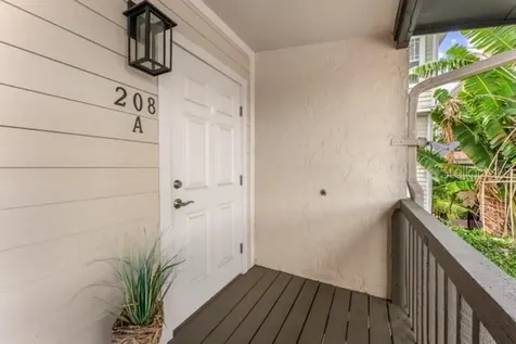 527 S Lincoln Avenue Tampa FL 33609