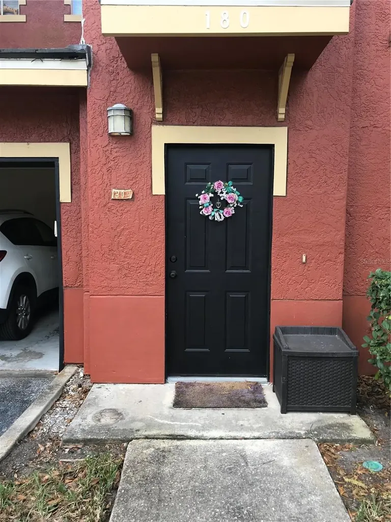 180 Villa Di Este Terrace Lake Mary FL 32746