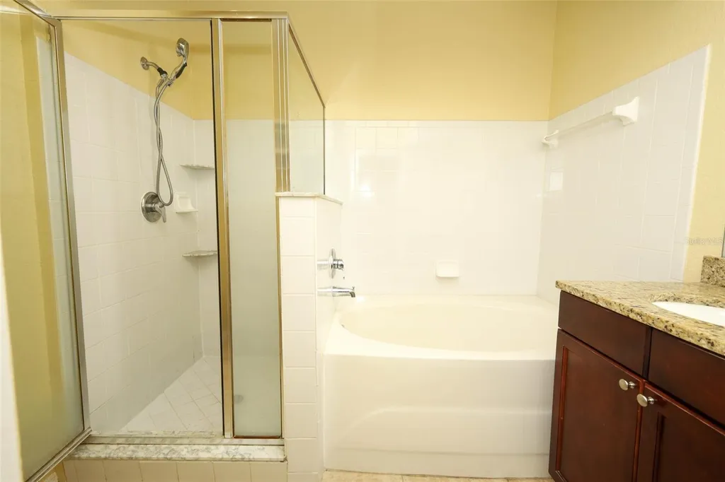 180 Villa Di Este Terrace Lake Mary FL 32746