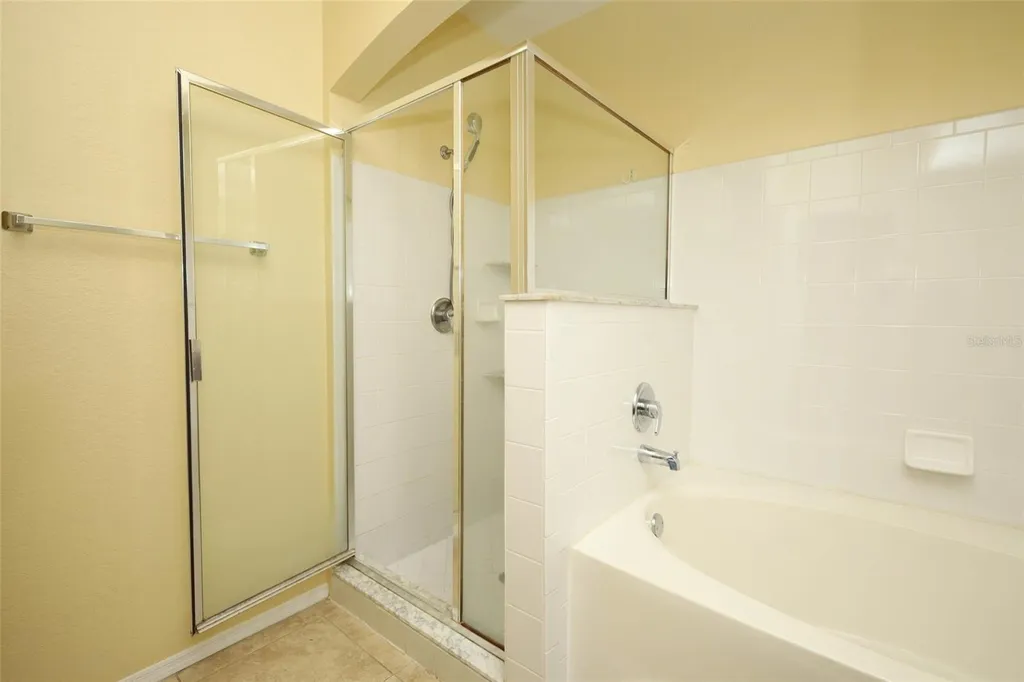 180 Villa Di Este Terrace Lake Mary FL 32746