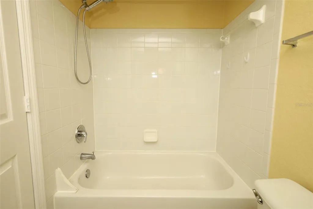 180 Villa Di Este Terrace Lake Mary FL 32746