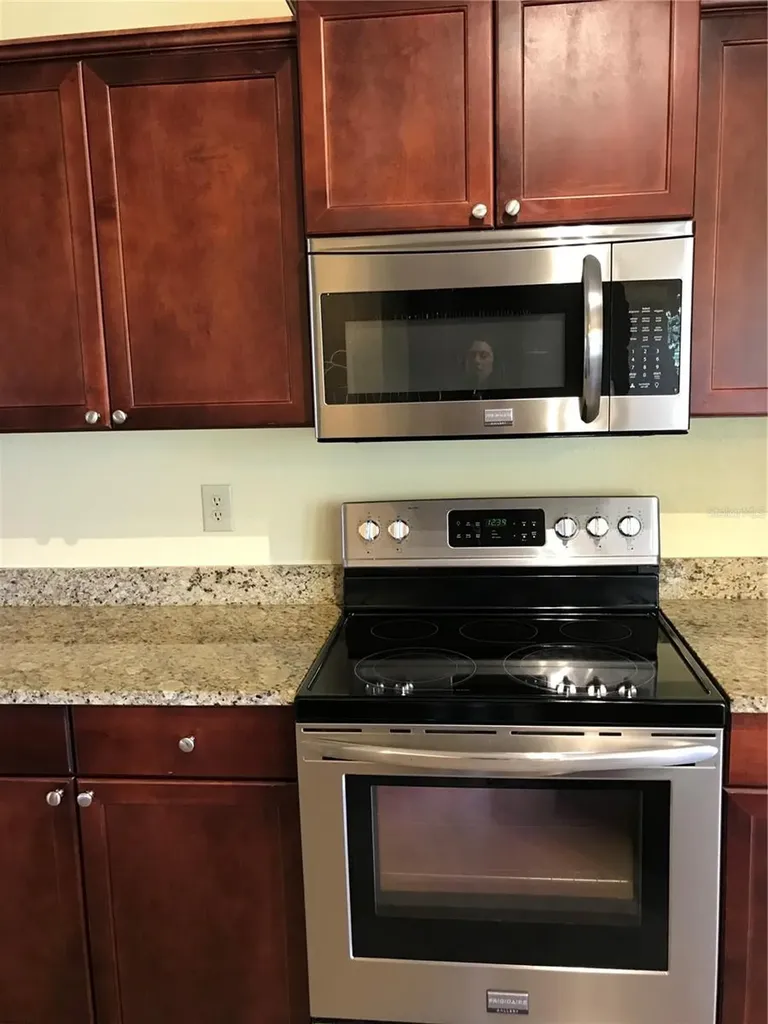 180 Villa Di Este Terrace Lake Mary FL 32746