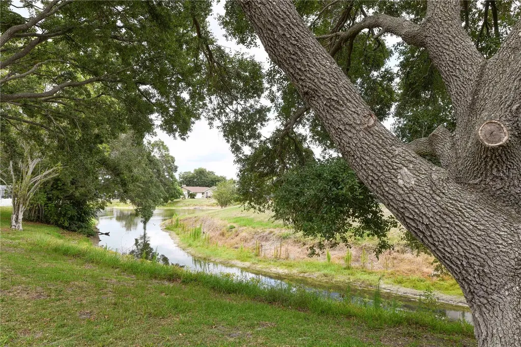 4749 Hamlets Grove Drive Sarasota FL 34235