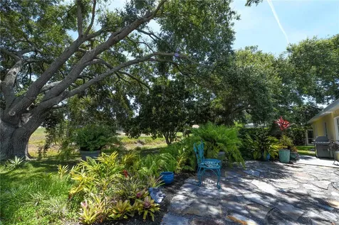 4749 Hamlets Grove Drive Sarasota FL 34235