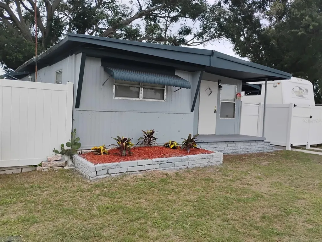 1833 Viceroy Lane Holiday FL 34690