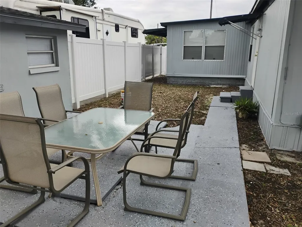 1833 Viceroy Lane Holiday FL 34690
