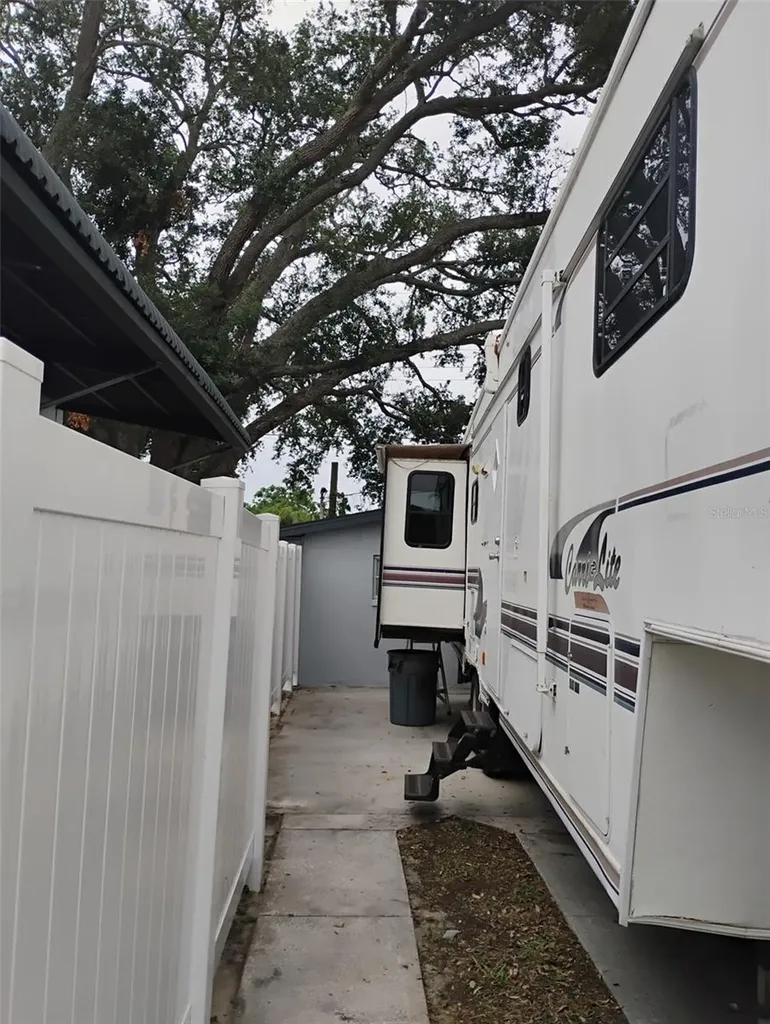1833 Viceroy Lane Holiday FL 34690