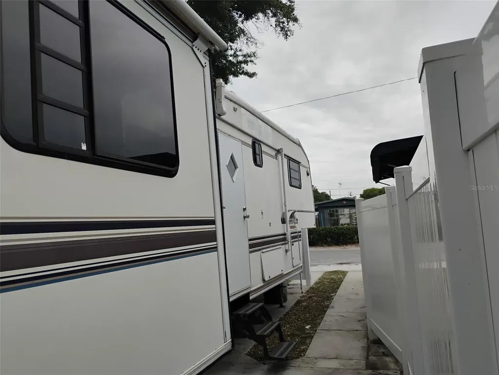 1833 Viceroy Lane Holiday FL 34690