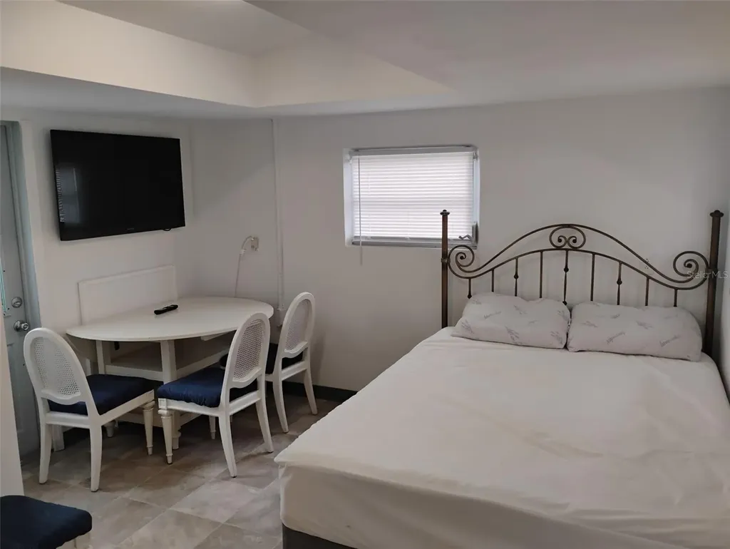 1833 Viceroy Lane Holiday FL 34690