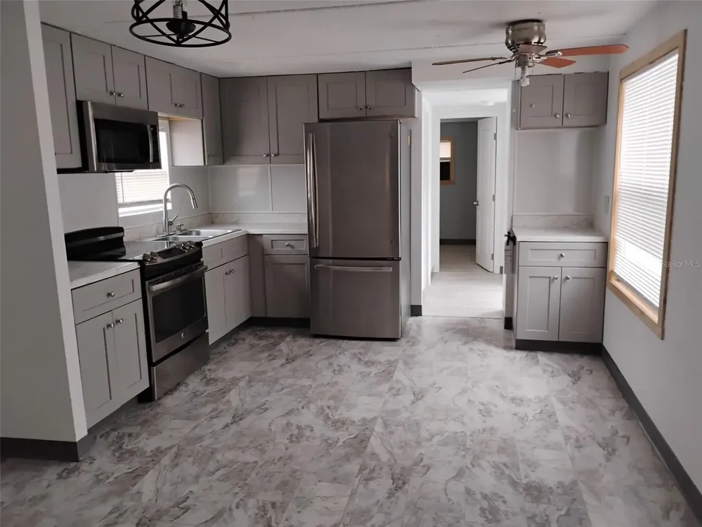 1833 Viceroy Lane Holiday FL 34690