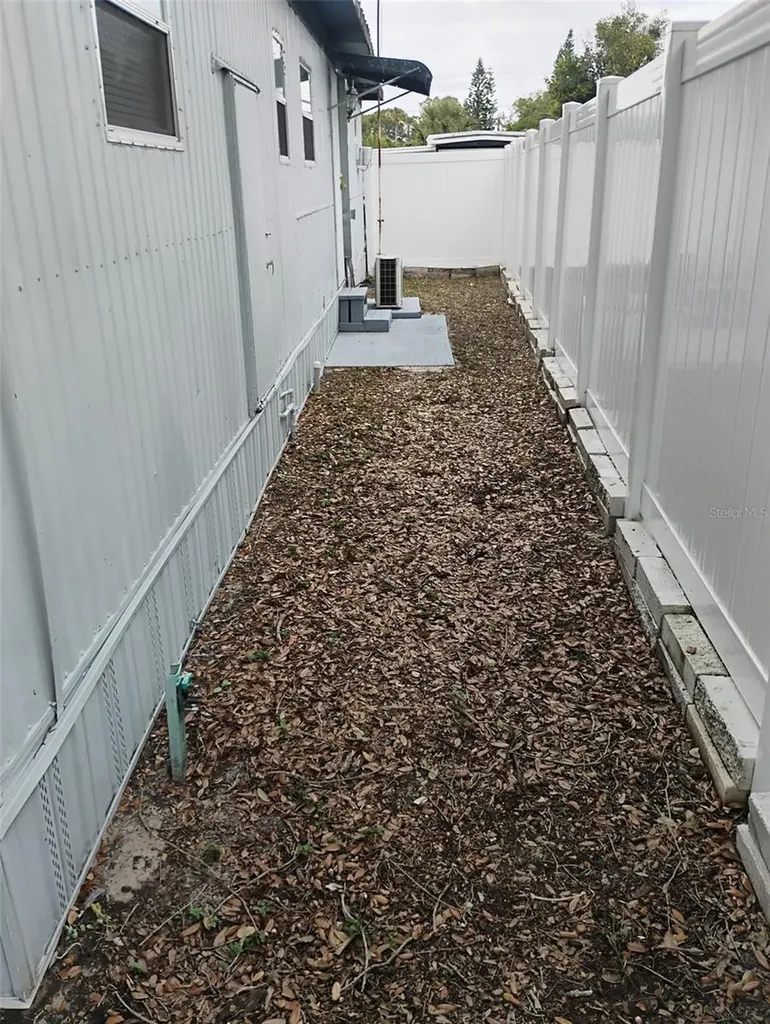 1833 Viceroy Lane Holiday FL 34690