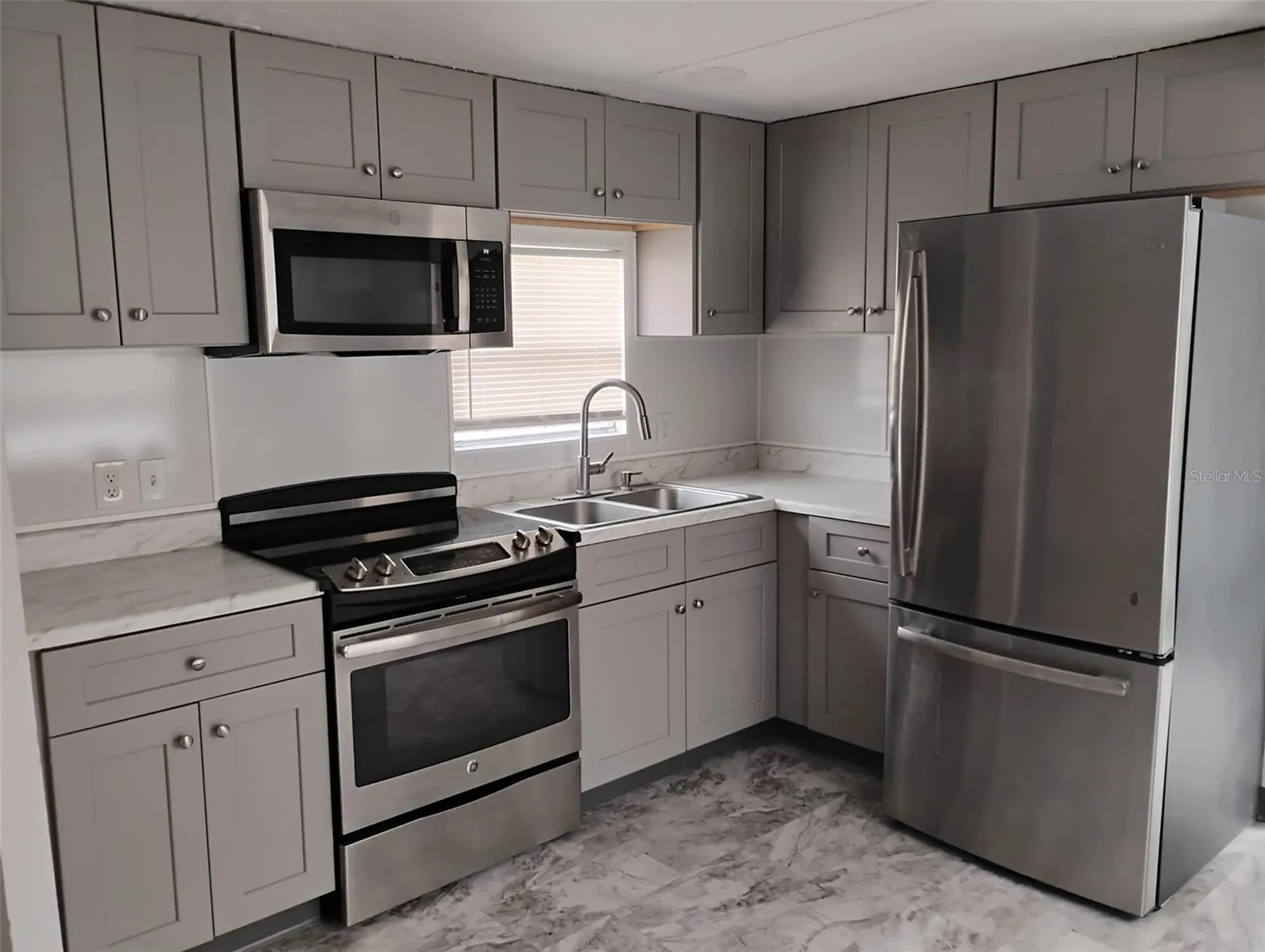 1833 Viceroy Lane Holiday FL 34690