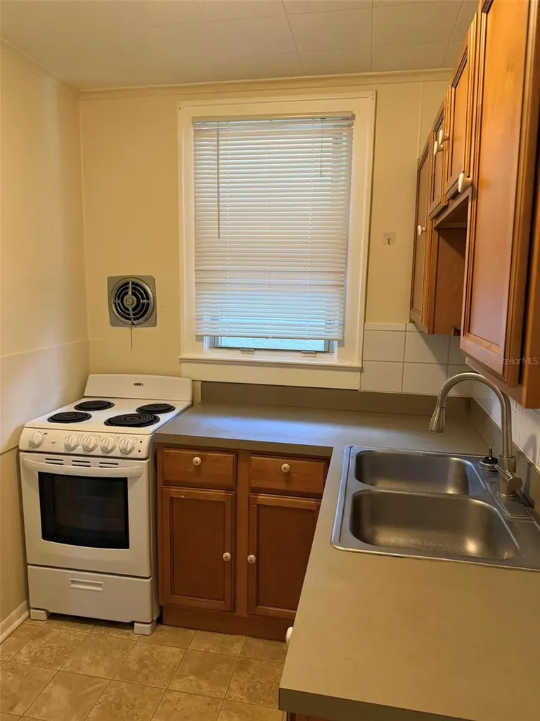 639 E Amelia Street Orlando FL 32803