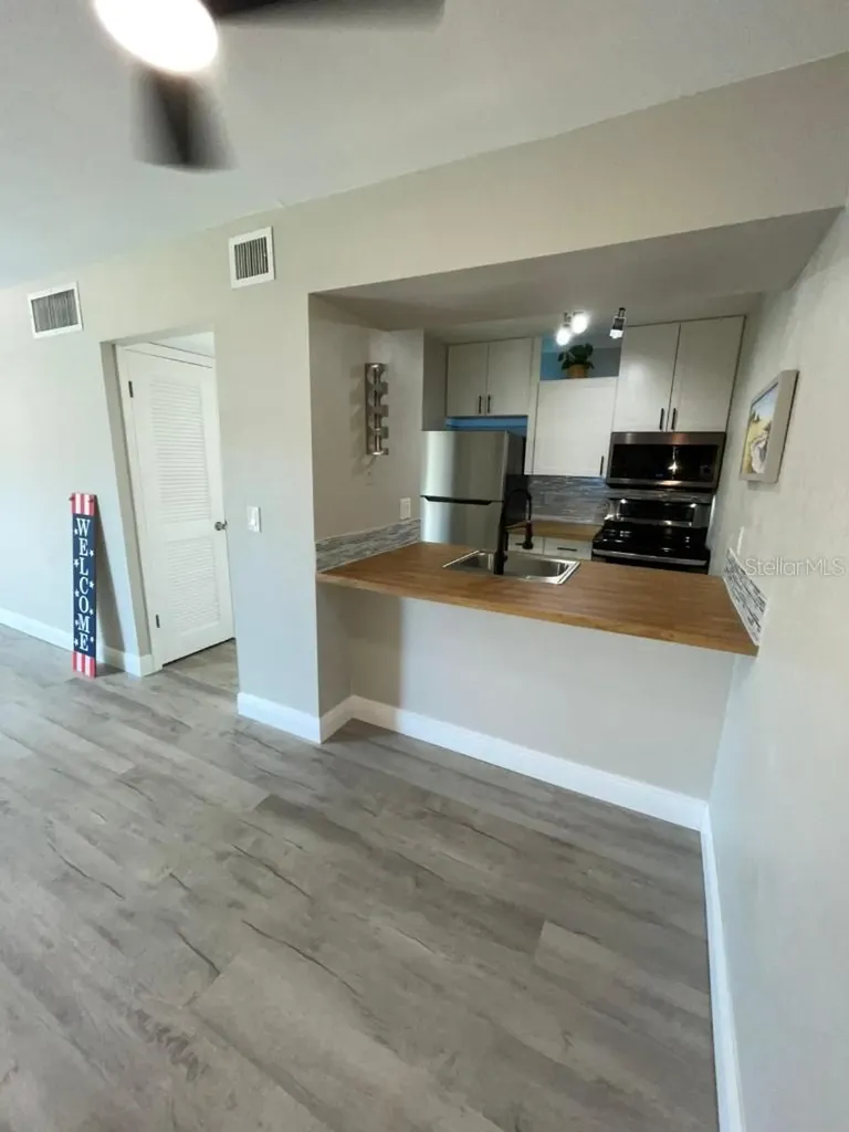 1799 N Highland Avenue Clearwater FL 33755