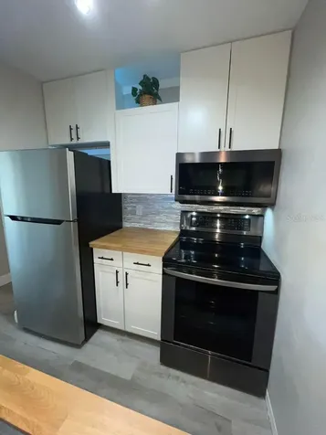 1799 N Highland Avenue Clearwater FL 33755