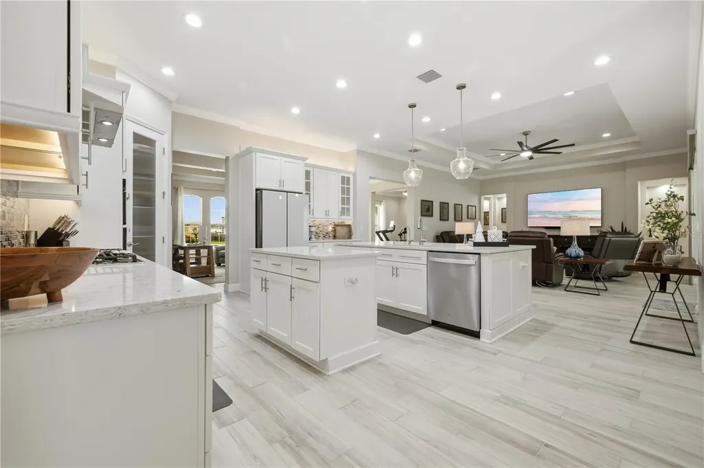 5315 San Remo Circle Wimauma FL 33598