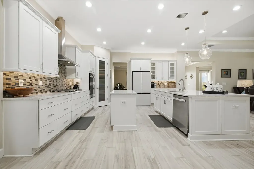 5315 San Remo Circle Wimauma FL 33598