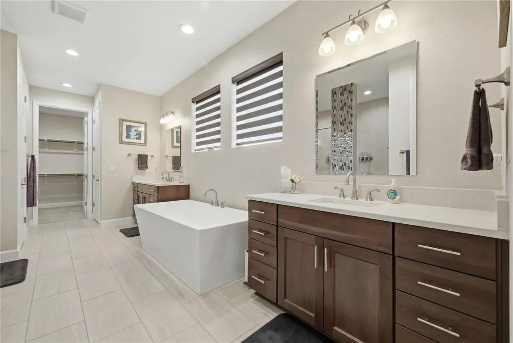 5315 San Remo Circle Wimauma FL 33598