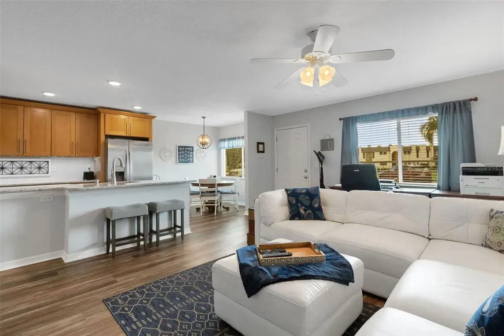 8039 Garden Drive Seminole FL 33777